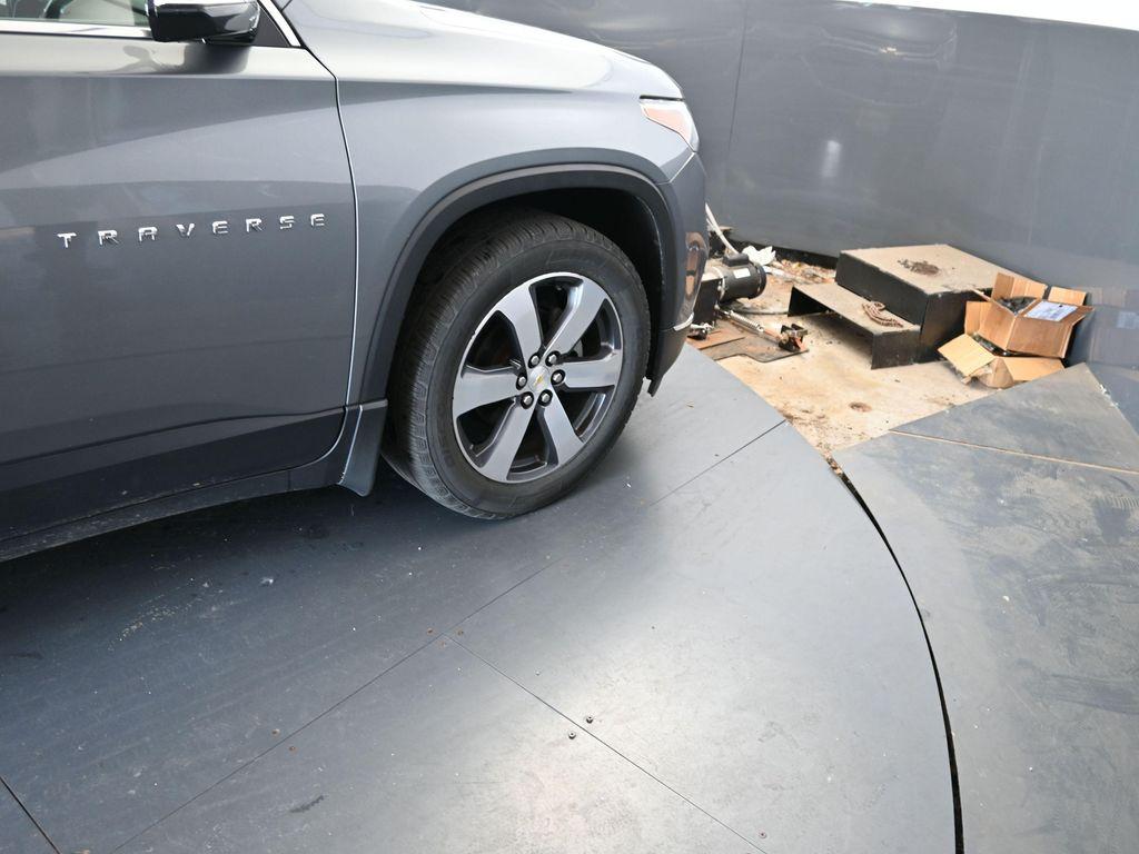 used 2018 Chevrolet Traverse car, priced at $14,243