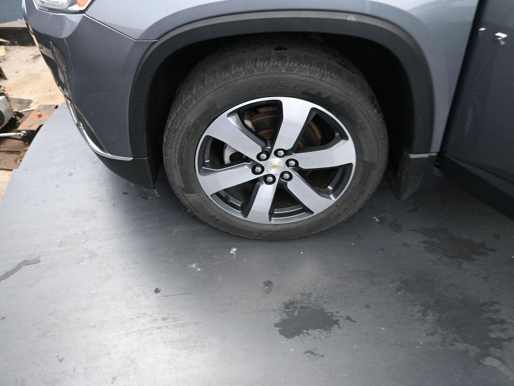 used 2018 Chevrolet Traverse car, priced at $14,243