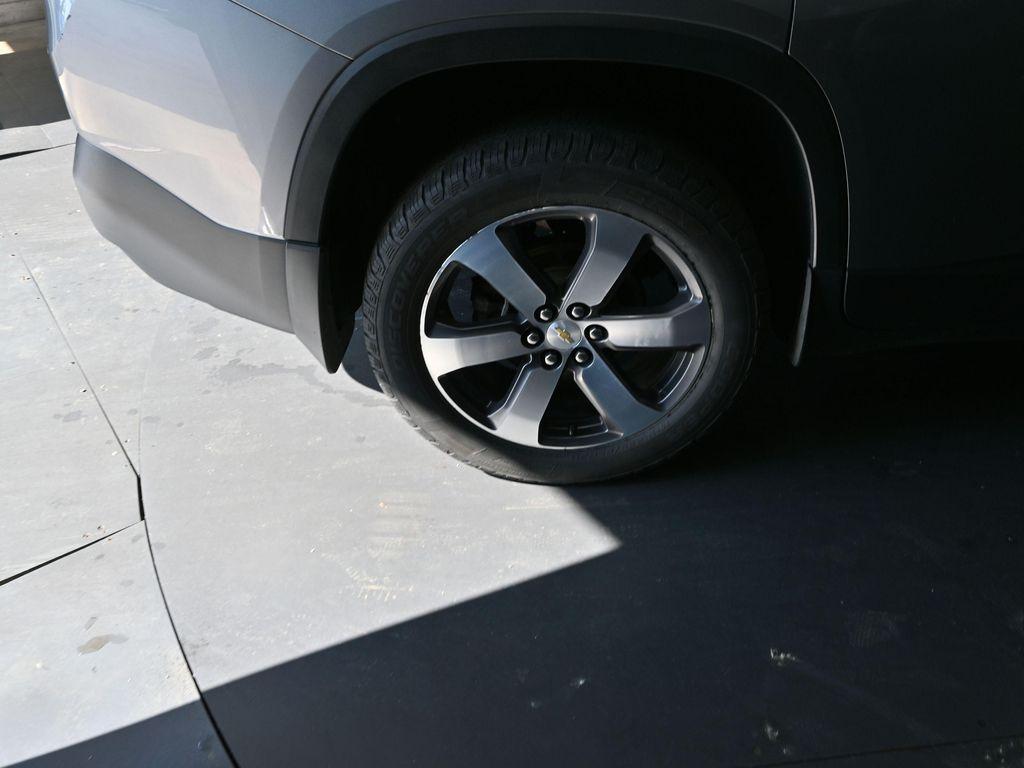 used 2018 Chevrolet Traverse car, priced at $14,243
