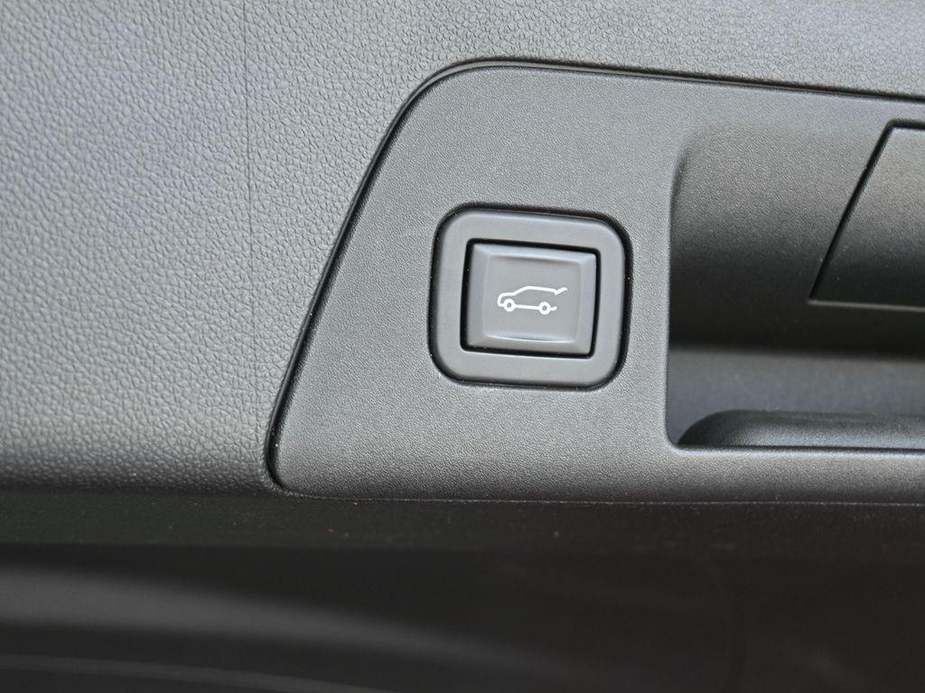 used 2023 Buick Envision car, priced at $22,997