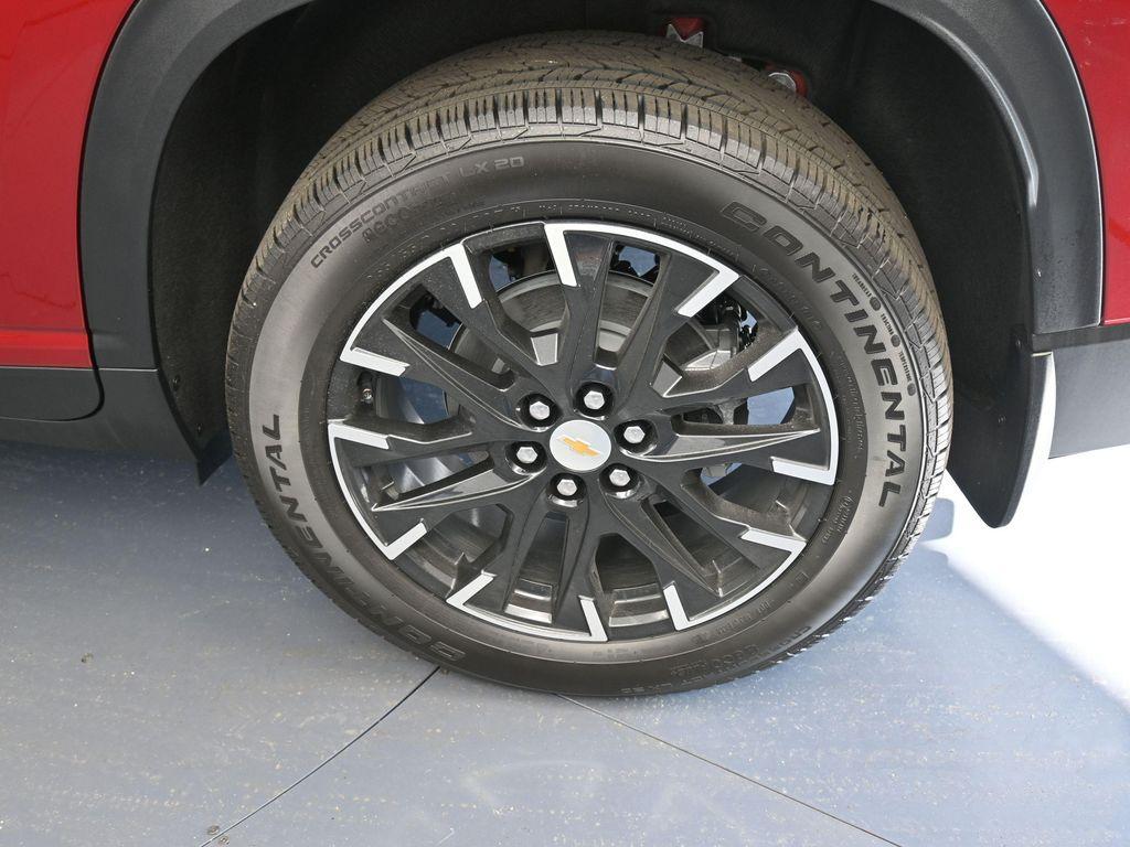 new 2026 Chevrolet Traverse car, priced at $50,775