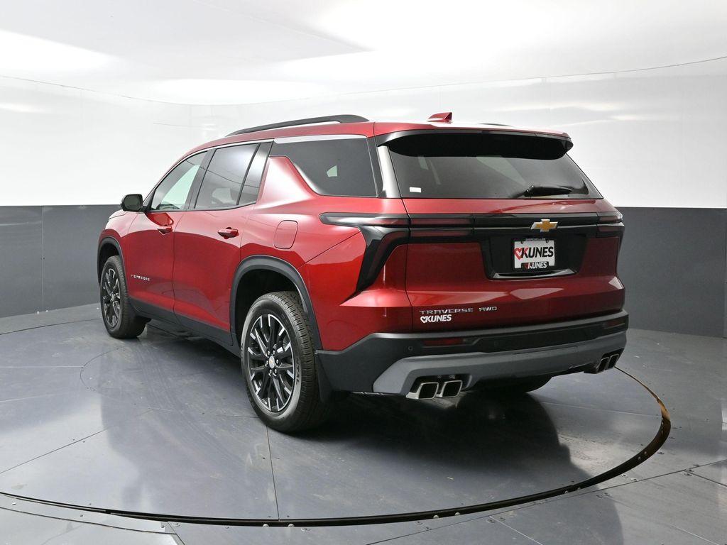 new 2026 Chevrolet Traverse car, priced at $50,775
