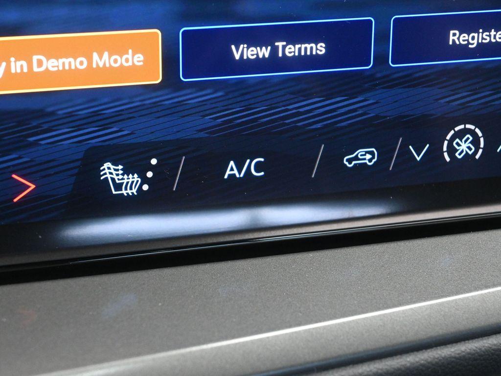new 2026 Chevrolet Traverse car, priced at $50,775