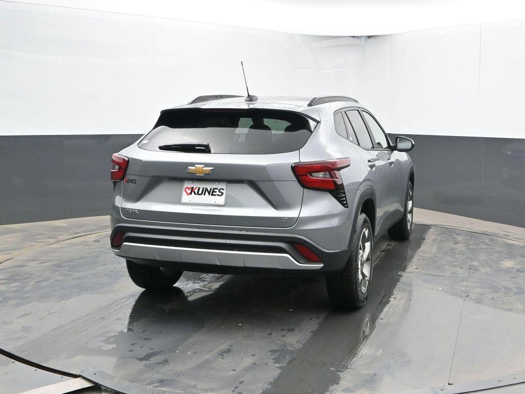 new 2025 Chevrolet Trax car, priced at $23,576
