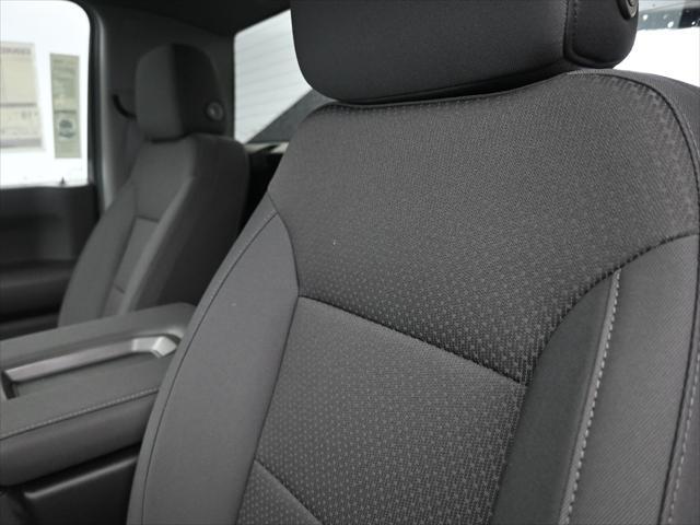 new 2025 GMC Sierra 1500 car, priced at $39,558