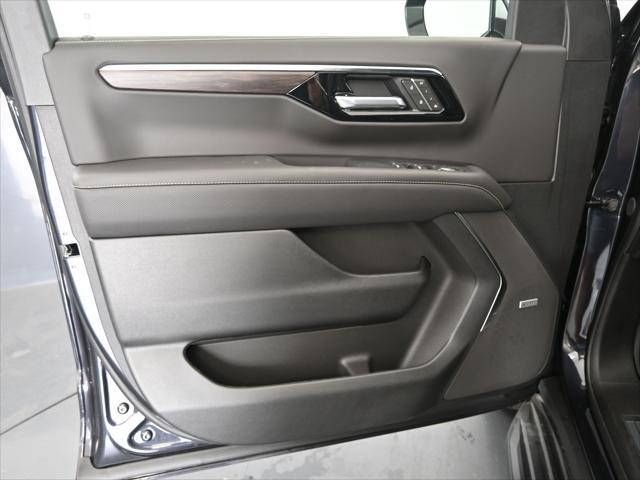 new 2025 Chevrolet Suburban car, priced at $90,620