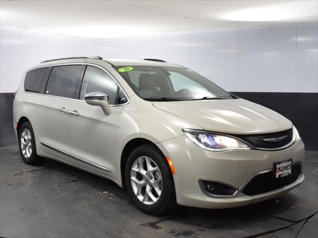 used 2020 Chrysler Pacifica car, priced at $18,600