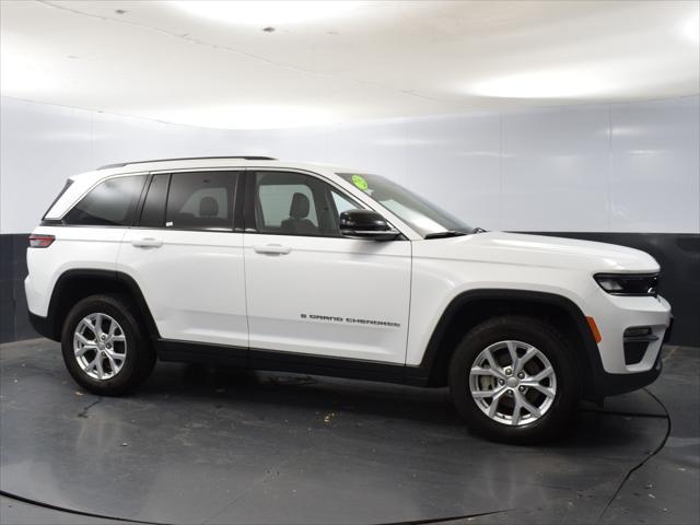 used 2023 Jeep Grand Cherokee car, priced at $29,120