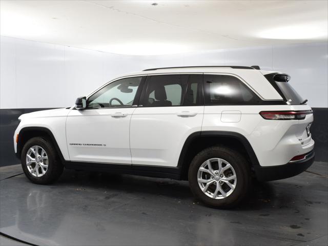 used 2023 Jeep Grand Cherokee car, priced at $29,120