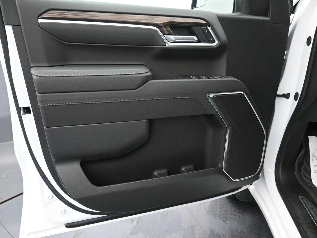 new 2025 Chevrolet Silverado 1500 car, priced at $52,760