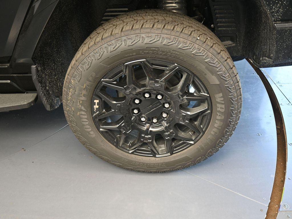 new 2025 GMC HUMMER EV Pickup car, priced at $89,282