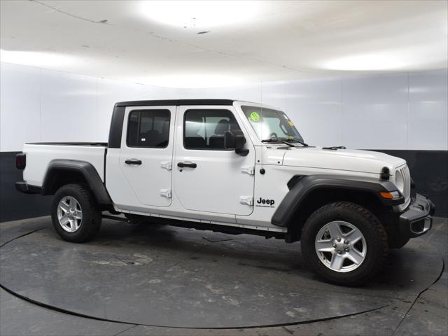 used 2023 Jeep Gladiator car, priced at $27,891