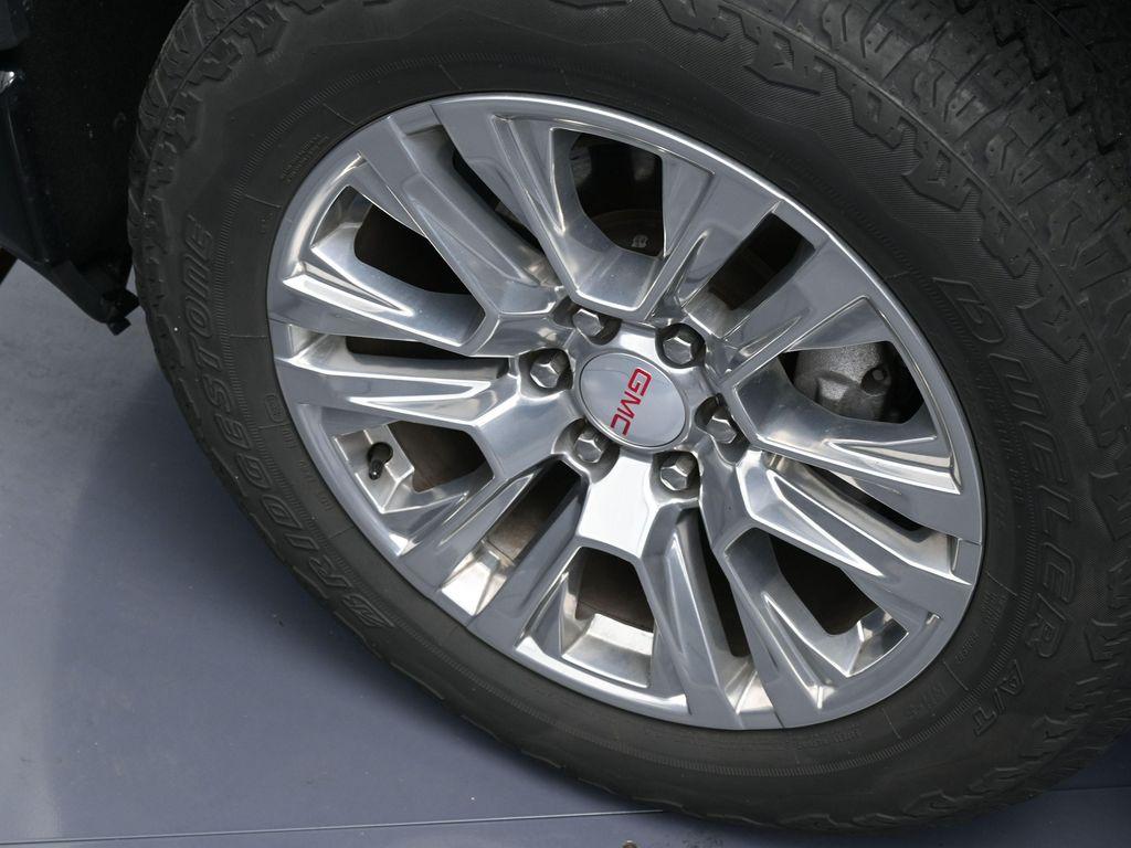 used 2021 GMC Sierra 1500 car, priced at $43,228