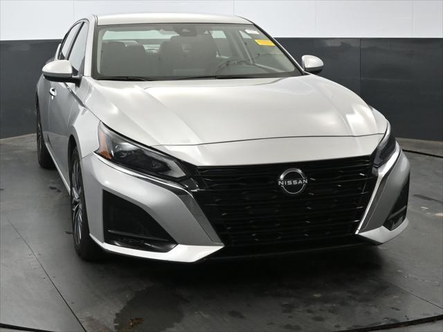 used 2023 Nissan Altima car, priced at $19,762
