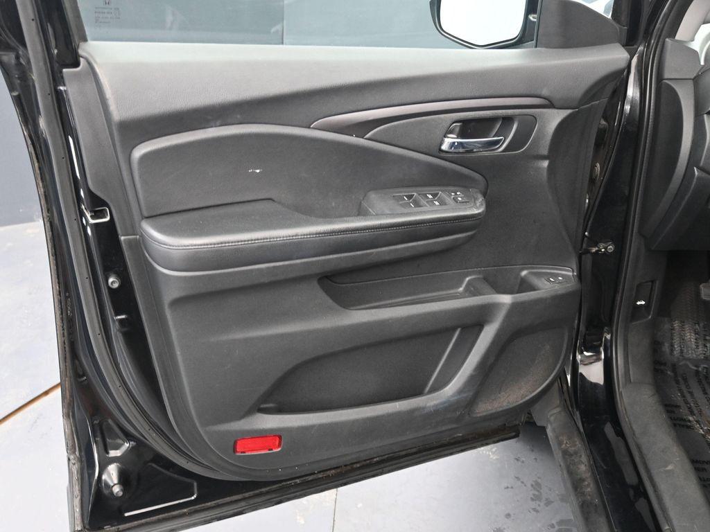 used 2016 Honda Pilot car, priced at $19,925