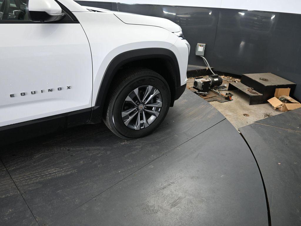 new 2025 Chevrolet Equinox car, priced at $27,529