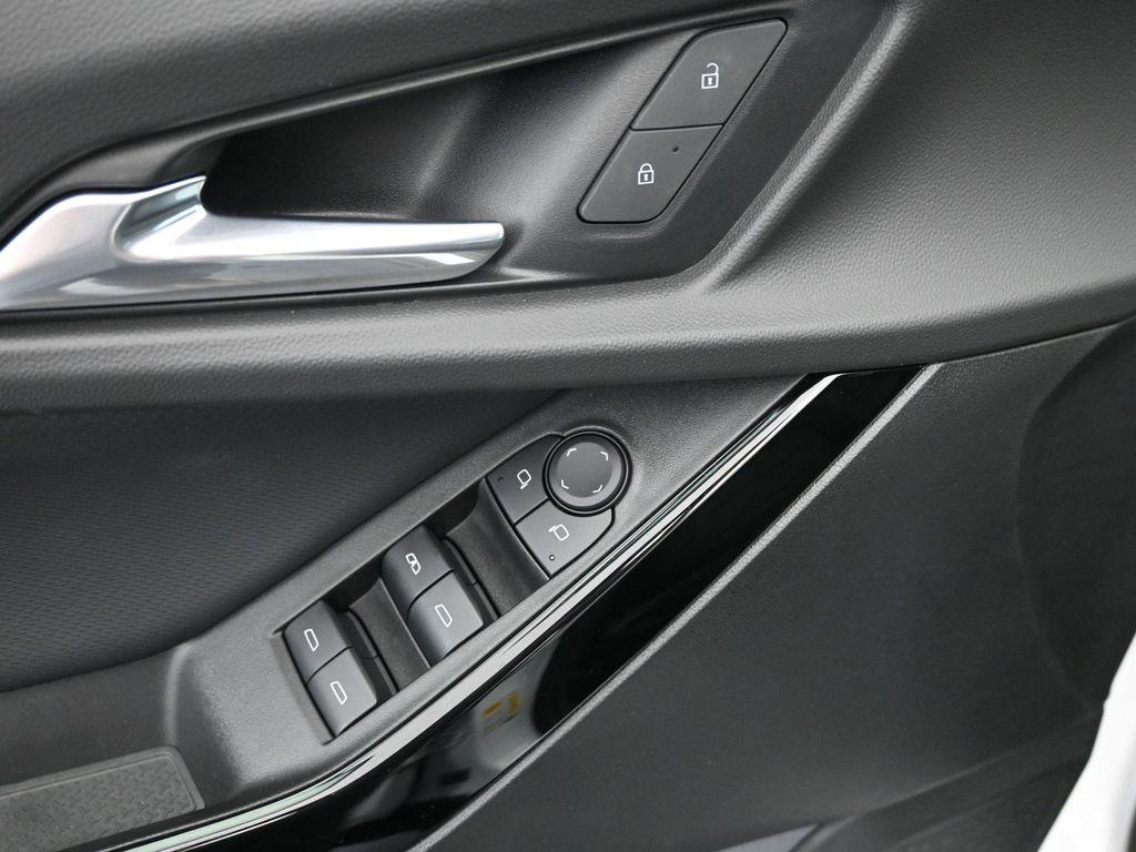 new 2025 Chevrolet Equinox car, priced at $27,529