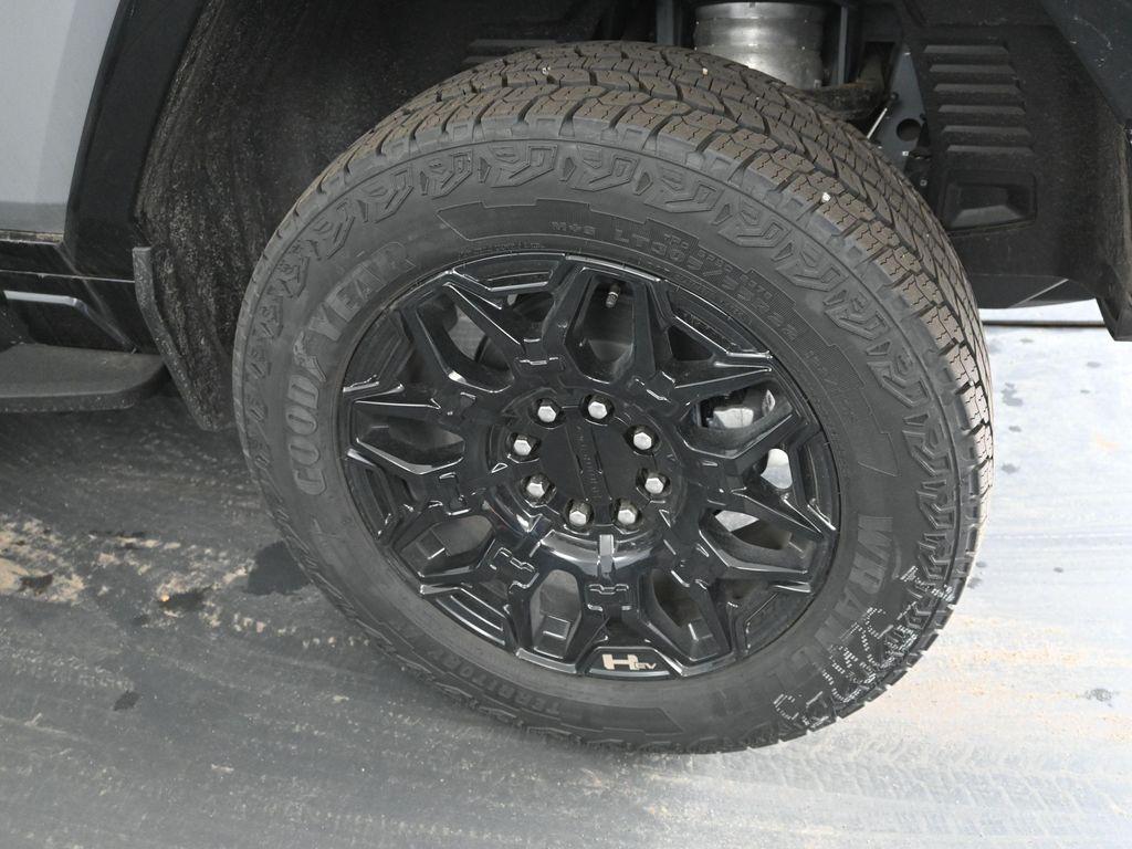 new 2025 GMC HUMMER EV Pickup car, priced at $91,494