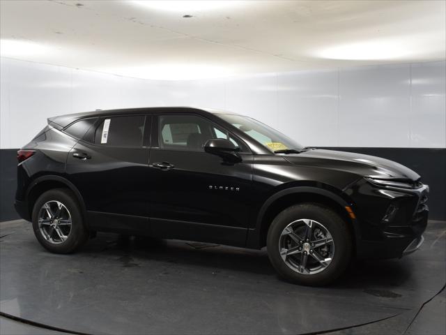 new 2025 Chevrolet Blazer car, priced at $37,410