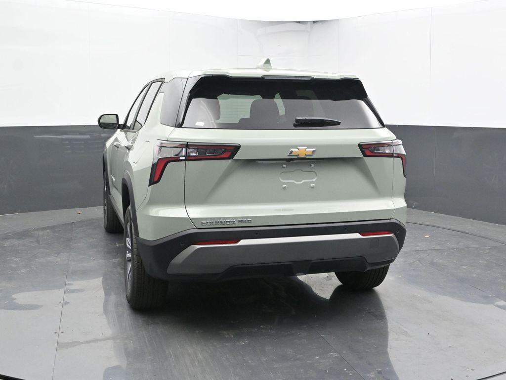 new 2026 Chevrolet Equinox car, priced at $32,030