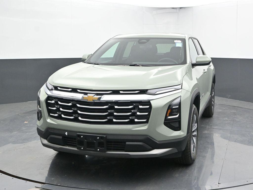 new 2026 Chevrolet Equinox car, priced at $32,030