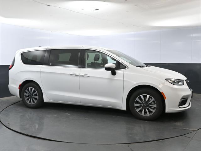 used 2023 Chrysler Pacifica Hybrid car, priced at $24,949