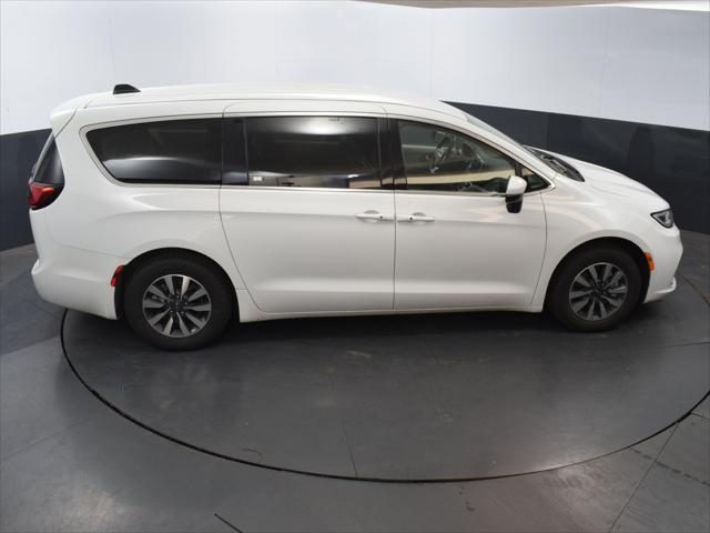 used 2023 Chrysler Pacifica Hybrid car, priced at $24,949