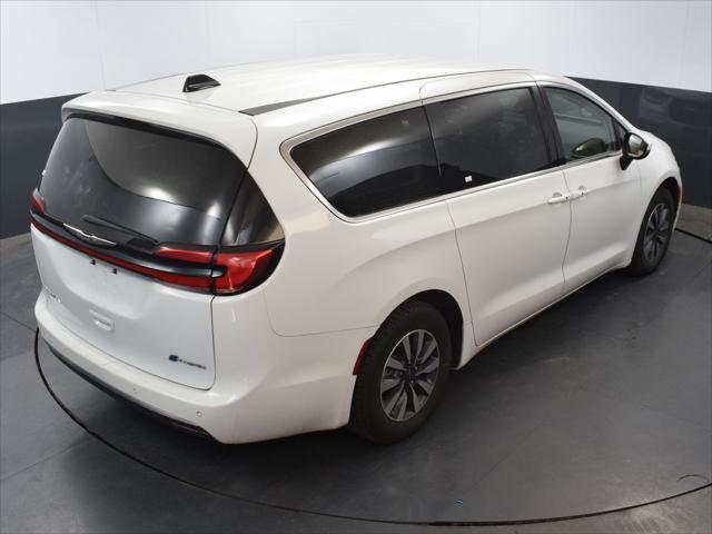 used 2023 Chrysler Pacifica Hybrid car, priced at $24,949