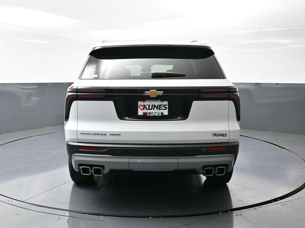new 2026 Chevrolet Traverse car, priced at $45,920
