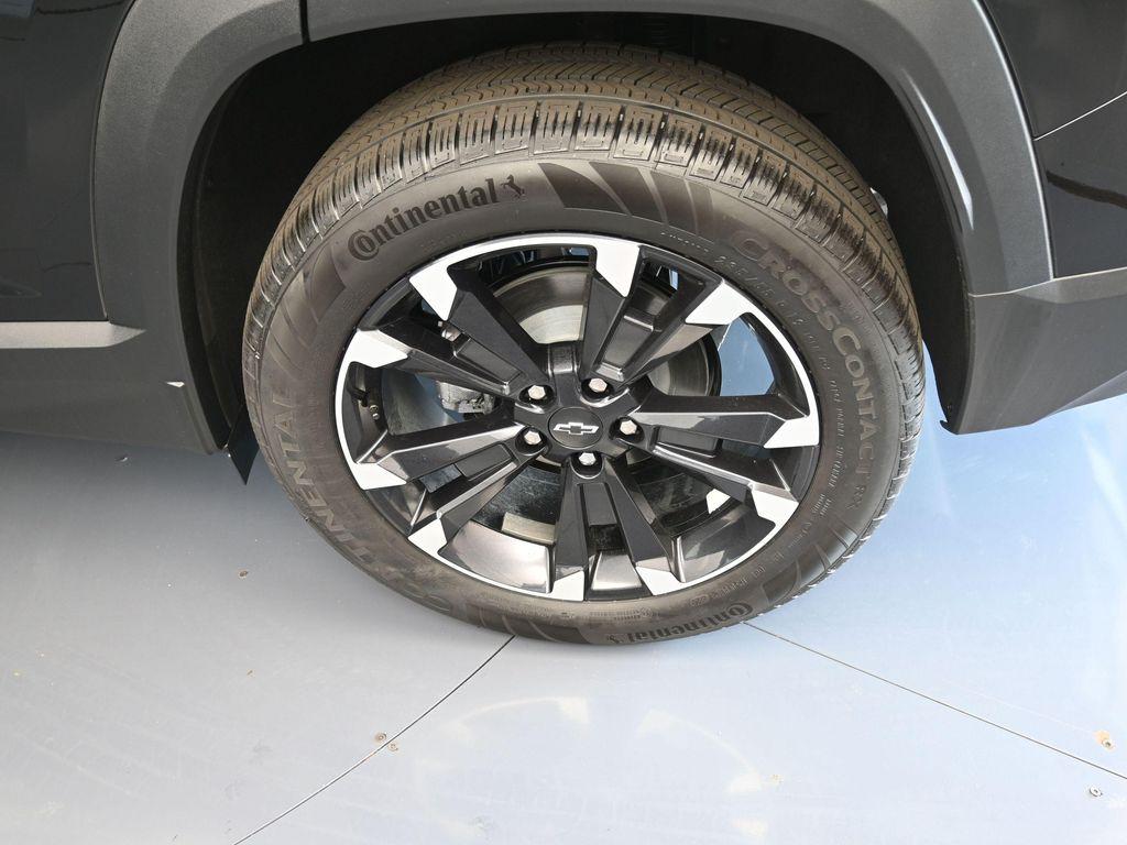 new 2026 Chevrolet Equinox car, priced at $35,787
