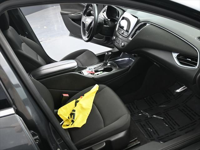 used 2018 Chevrolet Malibu car, priced at $9,401