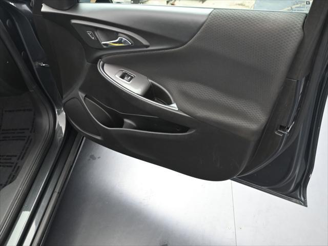 used 2018 Chevrolet Malibu car, priced at $9,401