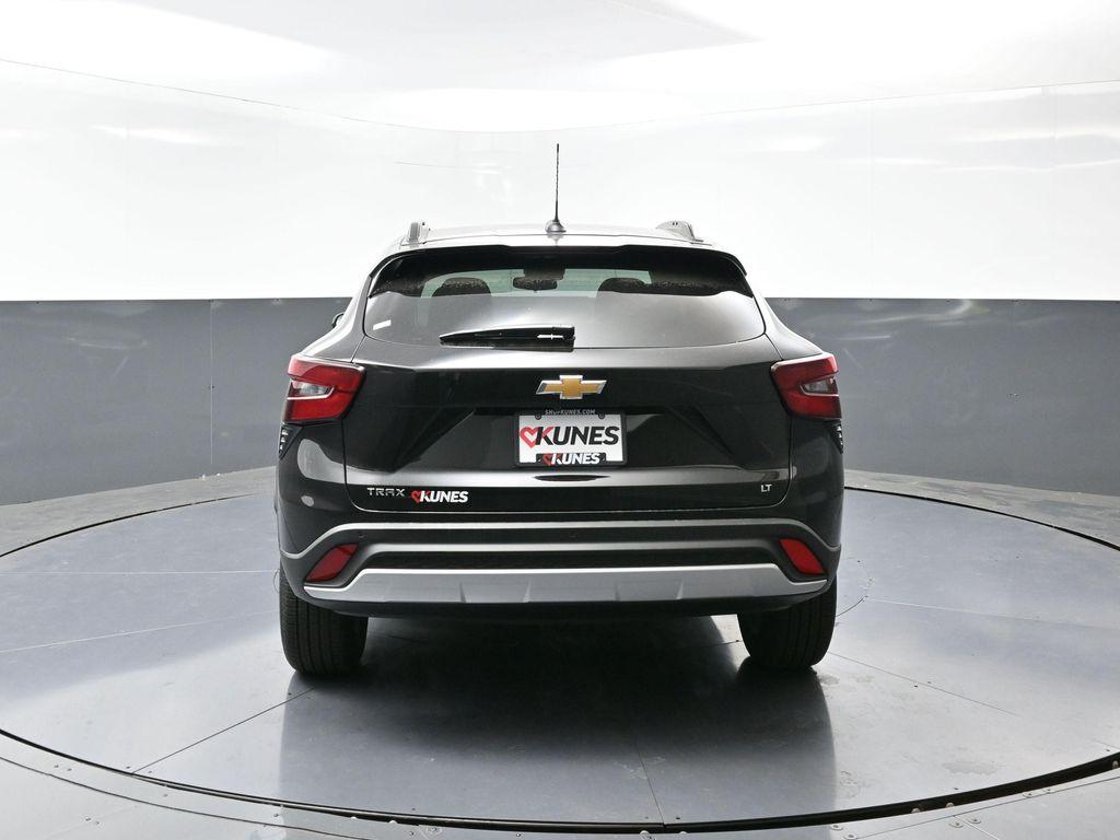 new 2025 Chevrolet Trax car, priced at $23,804