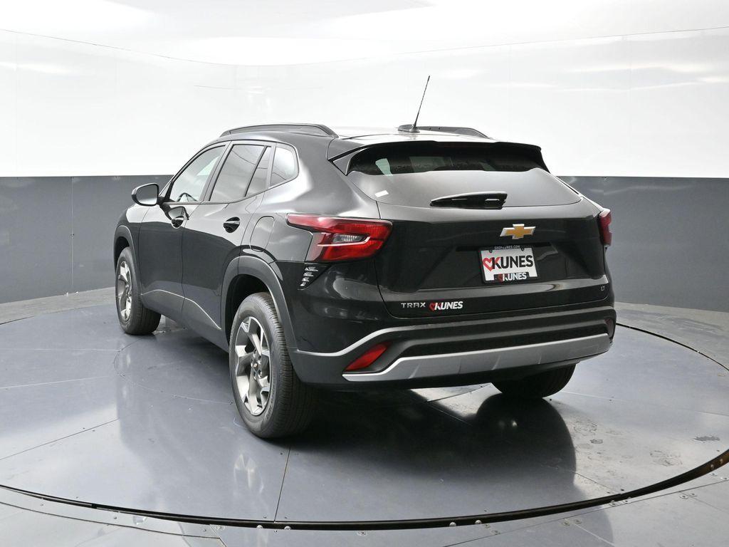 new 2025 Chevrolet Trax car, priced at $23,804