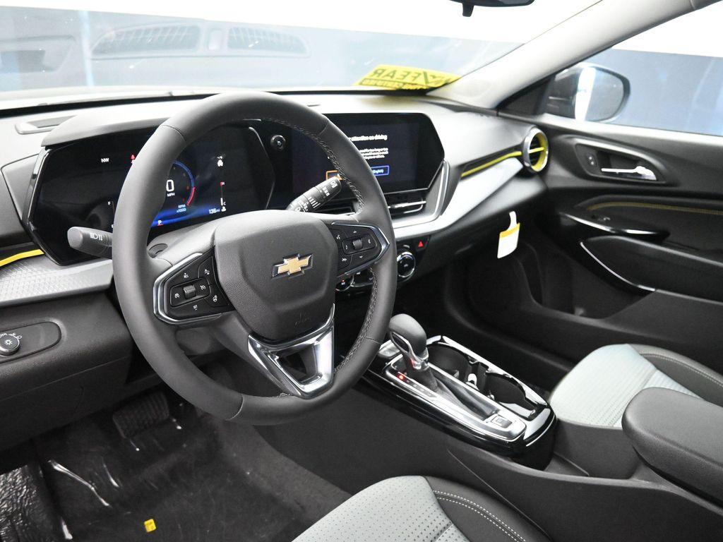 new 2025 Chevrolet Trax car, priced at $23,804