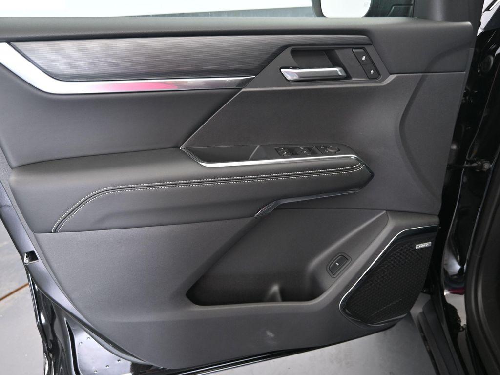 new 2025 GMC Acadia car, priced at $41,650