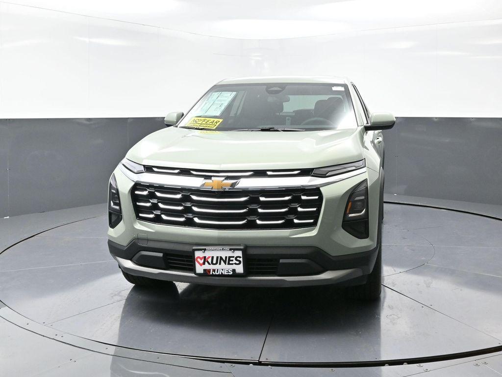 new 2026 Chevrolet Equinox car, priced at $33,996