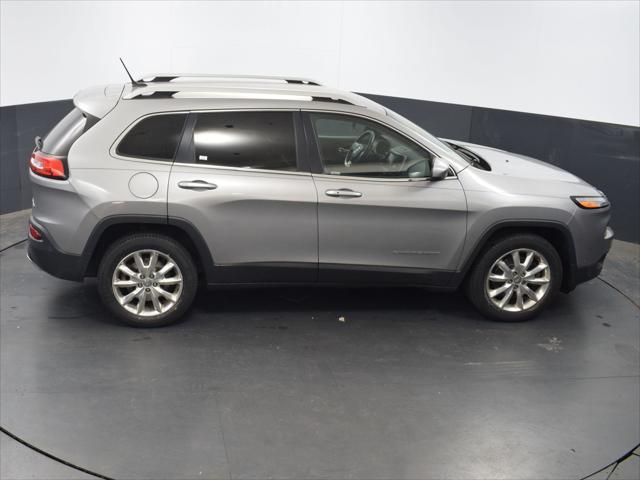 used 2015 Jeep Cherokee car, priced at $16,111
