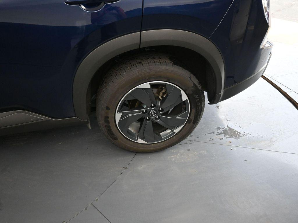 used 2024 Nissan Rogue car, priced at $21,069