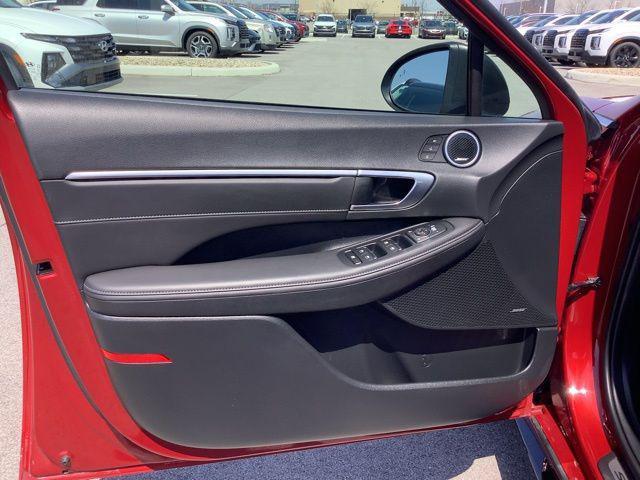 used 2023 Hyundai Sonata Hybrid car, priced at $33,988