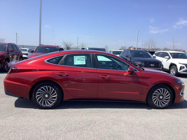 used 2023 Hyundai Sonata Hybrid car, priced at $33,988