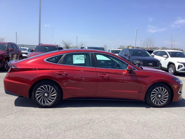 used 2023 Hyundai Sonata Hybrid car, priced at $33,988