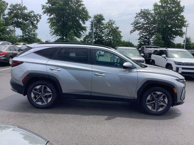 new 2025 Hyundai Tucson car, priced at $33,290
