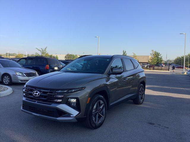 new 2025 Hyundai TUCSON Hybrid car, priced at $39,100