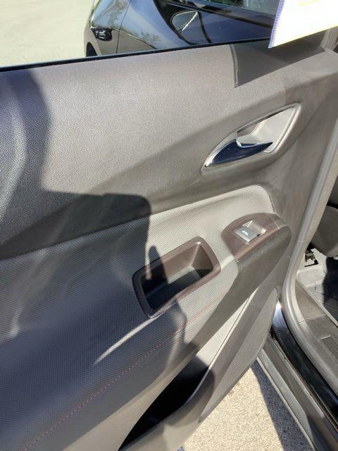 used 2022 Chevrolet Equinox car, priced at $26,988