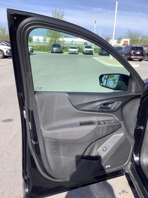 used 2022 Chevrolet Equinox car, priced at $26,988