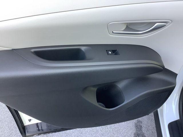 new 2026 Hyundai TUCSON Hybrid car, priced at $35,400