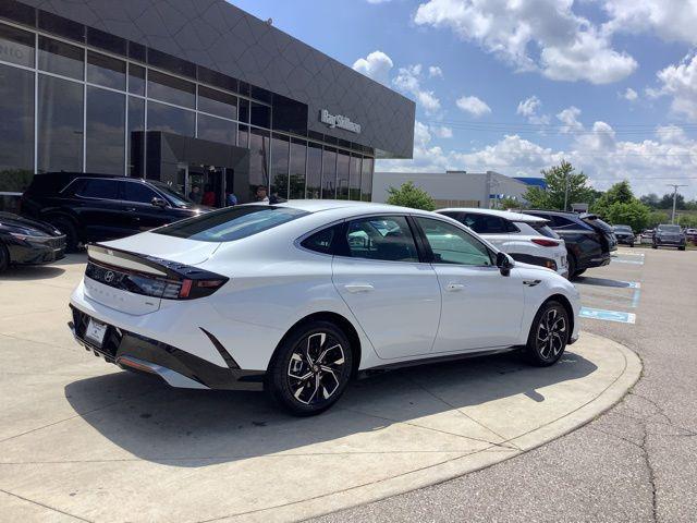 new 2024 Hyundai Sonata car, priced at $31,210