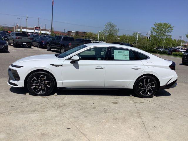 new 2024 Hyundai Sonata car, priced at $31,205