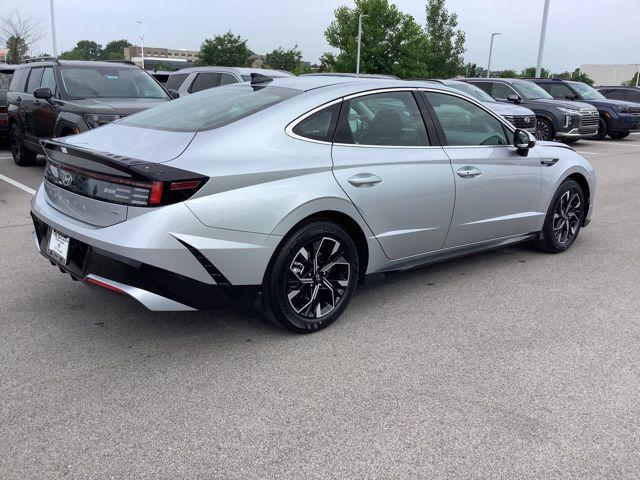 new 2025 Hyundai Sonata car, priced at $31,458